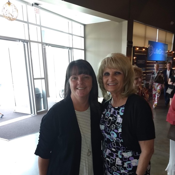 Meet your Posher, Tracy - Picture 1 of 1